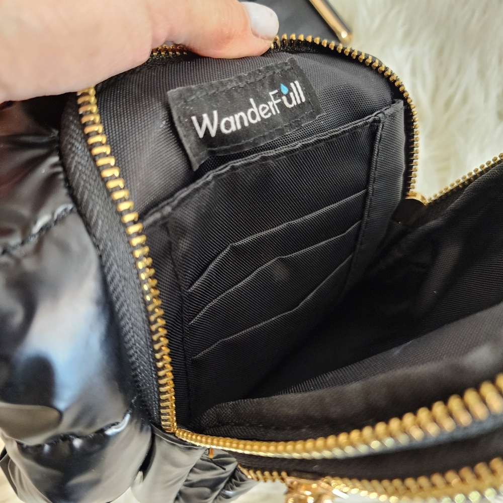 WANDERFULL Crossbody Hydro Bag Carrier & Strap Puffer Tote - Picture 7 of 16